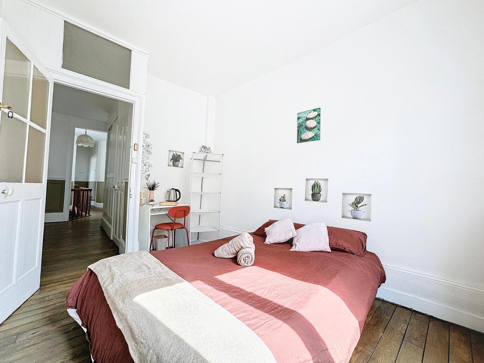 A1 Champagne Residence - 200 M2 14 Personnes 2 Toilets 4 Showers - Hyper Centre - Chalons En Champagne Eksteriør billede
